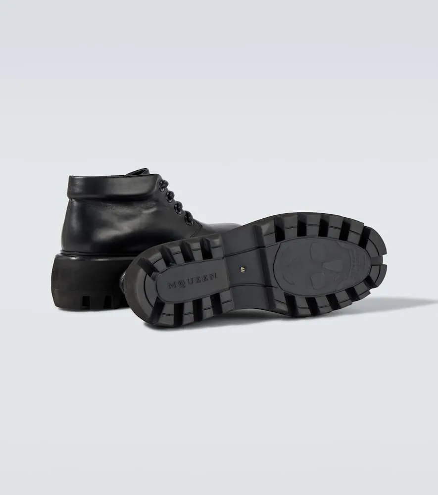 Alexander McQueen Sofa leather boots