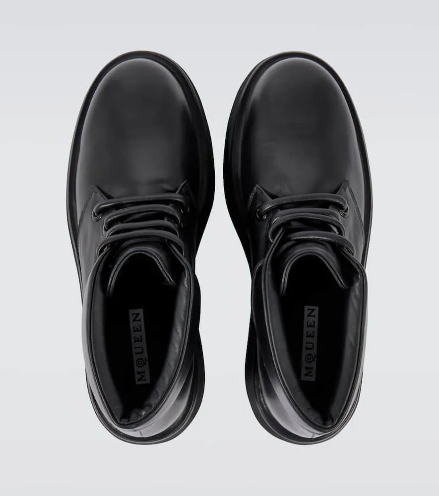 Alexander McQueen Sofa leather boots
