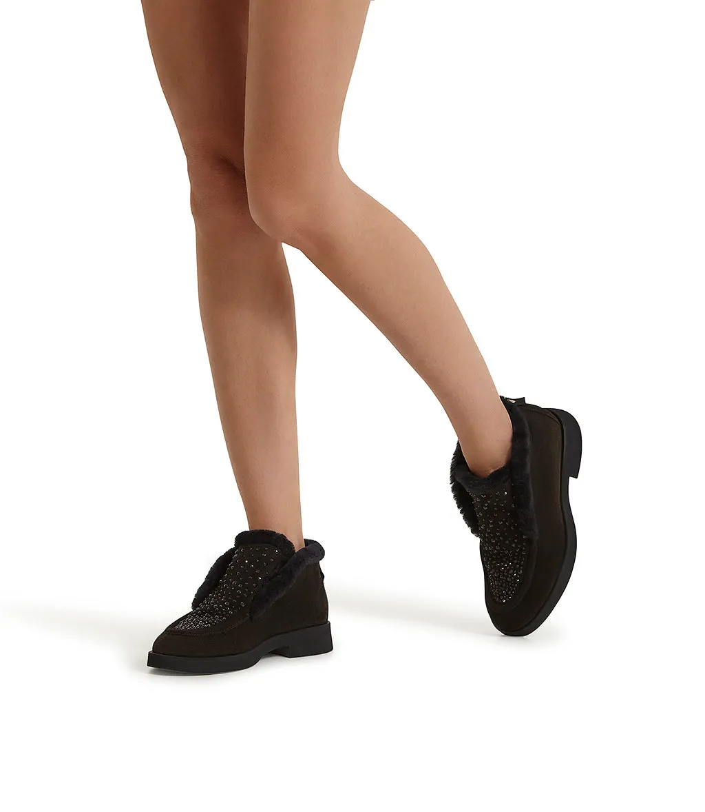 Black suede and sheraling loafers